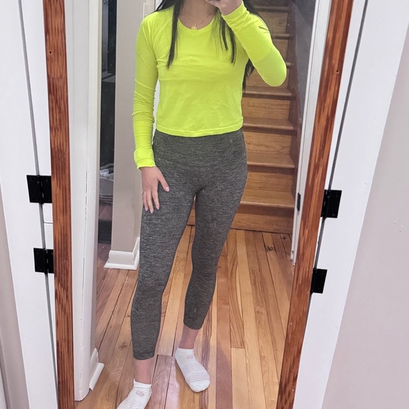 Lululemon Swiftly Tech Long Sleeve Shirt 2.0 CROPPED Highlight Yellow - Picture 8 of 9